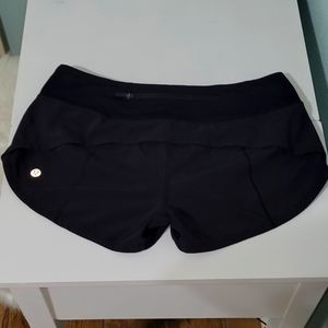 LULULEMON Speed Up Low Rise 2.5 Shorts
